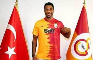 Ryan Donk: "Takımda olmaktan dolayı çok mutluyum"