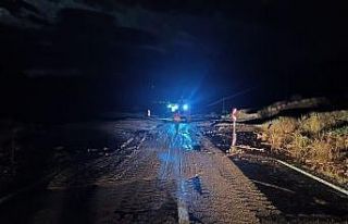 Sağanak yağış Oltu’da sele dönüştü