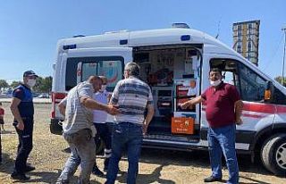 Sahibinin elinden kaçan kurbanlık boğa bir kişiyi...