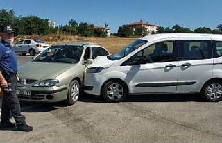 Samsun’da kavşakta iki otomobil çarpıştı: 5...