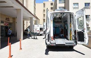 Şarampole devrilen otomobilde aynı aileden 9 kişi...