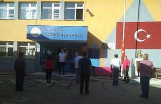 Selendi’de uzaktan eğitimli ders zili çaldı