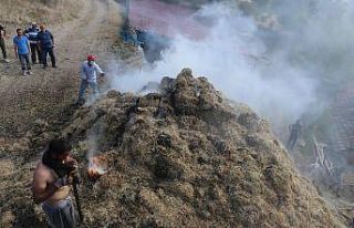 Semaverden çıkan kıvılcım 1600 balya samanı...