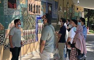 Şeyh Edebali Türbesini bayramda binlerce kişi ziyaret...
