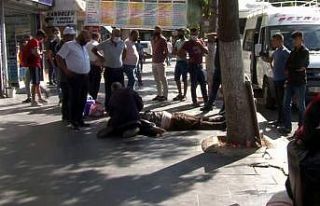 Siirt’te yere yığılan adama korona virüs şüphesiyle...
