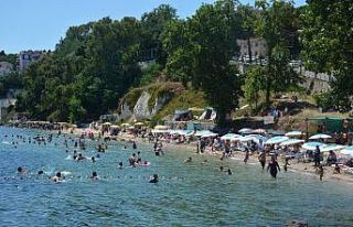 Sinop’ta plajlar bayram tatilinde doldu taştı