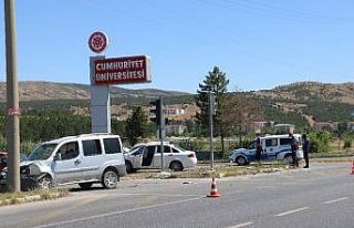 Sivas’ta trafik kazası: 4 yaralı
