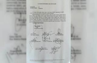 Sosyal medyada valinin imzası taklit edilerek paylaşılan...