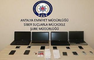 Sosyal medyadan 1 milyon TL’lik vurgun yapan şüpheliler...