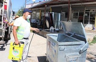 Toroslar’da çöp konteynerleri dezenfekte ediliyor