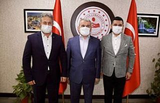 Tütüncü, Kepez Kaymakamı Şahin’i ziyaret etti