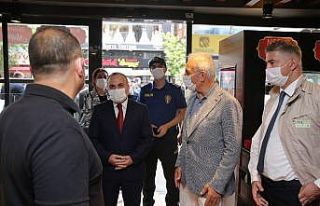 Ümraniye’de kaymakam ve belediye başkanı korona...