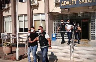 Üniversite öğrencileri uyuşturucu satmak suçundan...