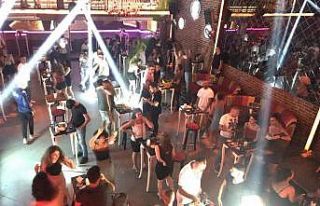 Ünlü gece kulübü korona virüs denetiminden tam...