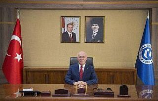 Uşak Üniversitesi’nden asgari ücret gibi burs