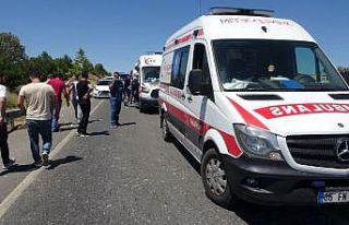 Uşak’ta trafik kazası; 1 ölü, 6 yaralı