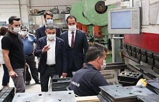 Vali Atay, Gümüşova OSB’de fabrikaları ziyaret...