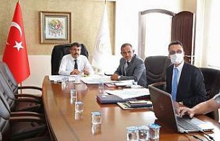 Vali Çelik: “Ekonomiyi ve zamanı iyi yönetmeliz”