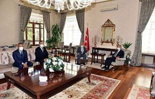 Vali Karadeniz konuklarını ağırlıyor