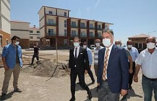 Vali Oktay Çağatay, Ahlat Gençlik Kampını ziyaret...