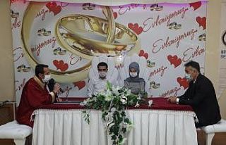 Vali Uçar nikah şahidi oldu