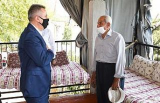 ValiElban, Kozan’da şehit aileleri ve yangın mağdurlarını...