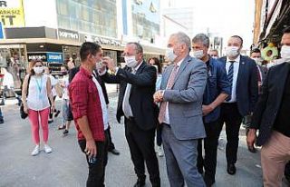 Vatandaşlar tek tek maske konusunda uyarılıyor