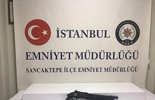 Yangına müdahale eden itfaiyecilere ateş açan...