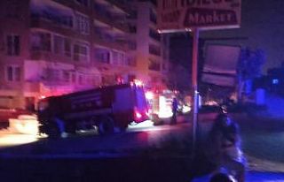 Yangında bayılan çifti itfaiye kurtardı