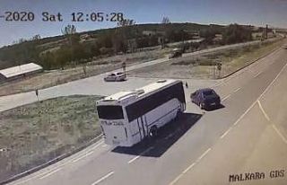 Yaşlı çifti hayattan koparan feci kaza kamerada