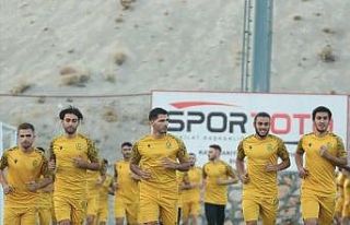 Yeni Malatyaspor hazırlıklarını Malatya’da sürdürüyor