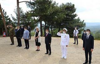 Yeni Zelanda Anıtı’nda sosyal mesafeli tören