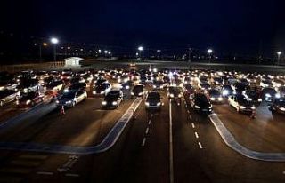 Yeşilçam klasiği ‘Selvi Boylum Al Yazmalım’ı...