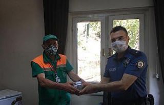 Yüklü miktarda parayı sahibine ulaştıran temizlik...