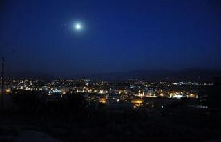 Yüksekova’da dolunay kendine hayran bıraktı