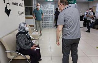 Zonguldak Valisi tebdili kıyafetle hastaneleri denetledi