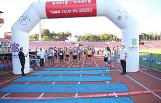 12. İsmail Akçay yol koşusunda zafer Adel Mechaal’in