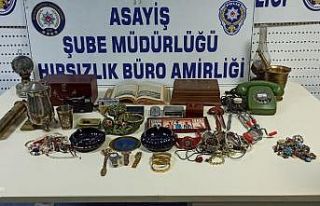 14 hırsızlık olayının 5 şüphelisi polis tarafından...