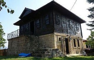 150 yıllık mazisi olan Gürcü mimarisi evler, günümüzde...