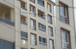 1.5 yaşındaki Ceylin Azra, 5. kattan düşerek yaşamını...