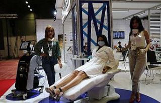 1. Güzellik Fuarı kapılarını ziyaretçilere açtı