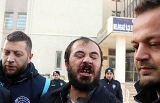 3 kişiyi öldüren kungfucu katil zanlısı yargılandığı...