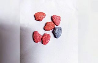 4 ayrı uyuşturucu baskını: 8 zanlı yakalandı