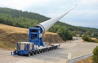 65 metre uzunluğunda 18 ton ağırlığında, böyle...