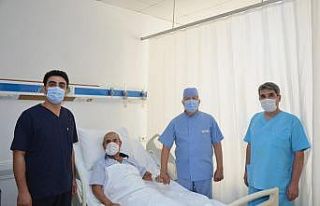 78 yaşında aynı anda 4 kalp ameliyatı ile sağlığına...