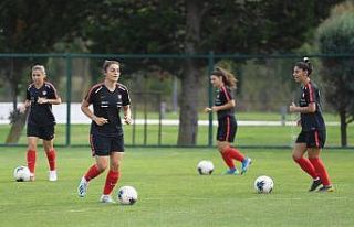 A Milli Kadın Futbol Takımı, Slovenya maçı hazırlıklarını...