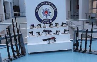 Adana’da 44 ruhsatsız silah ele geçirildi