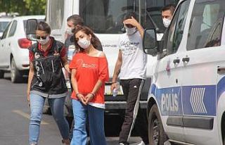 Adana’da uyuşturucu operasyonu: 1’i kadın 3...