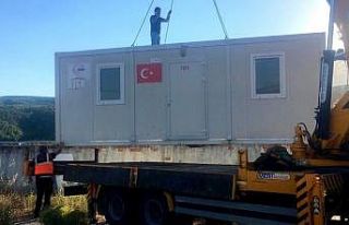 AFAD evi yanan aileyi sokakta kalmaktan kurtardı