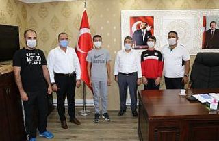 Ağrılı güreşçi milli takıma seçildi